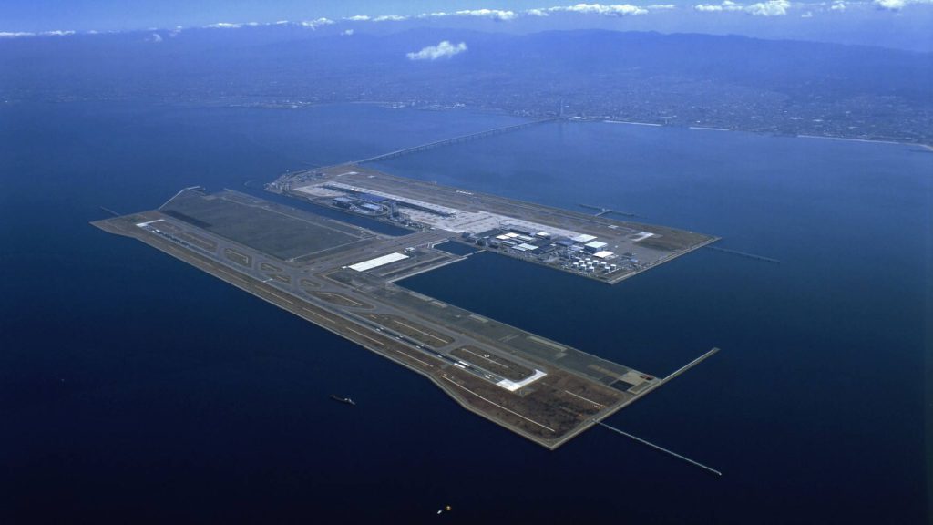 فرودگاه کانسای ژاپن، اولین فرودگاه شناور جهان